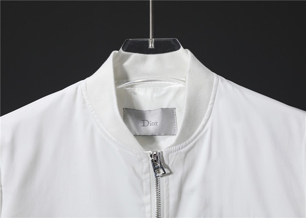 ブランドジャケット着用イメージ